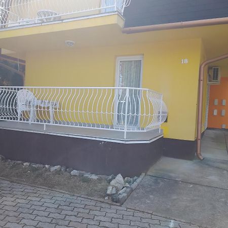 Berkenye Apartman Leilighet Zalakaros Eksteriør bilde